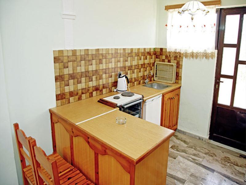 Makis Studios Benitses  Ngoại thất bức ảnh